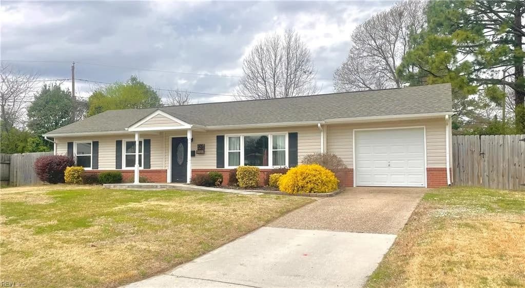 4504 Constitution CT, VIRGINIABEACH VA 23462 - Photo 3