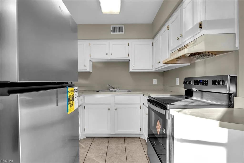 1232 Norview AVE #C101, NORFOLK VA 23514 - Photo 4