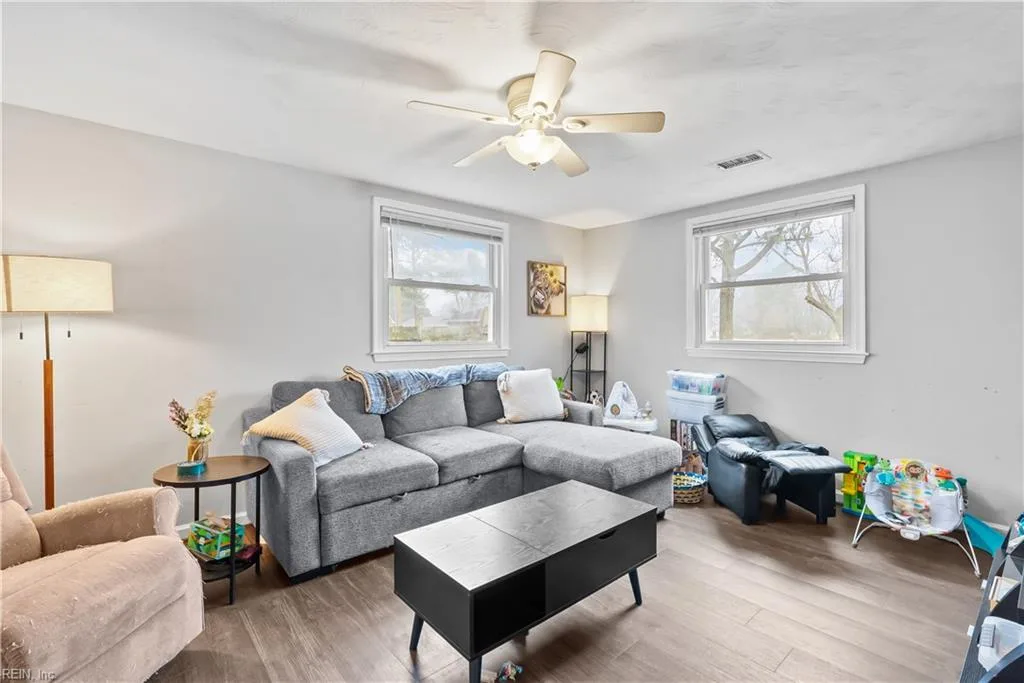 30 Boykin LN, HAMPTON VA 23663 - Photo 4