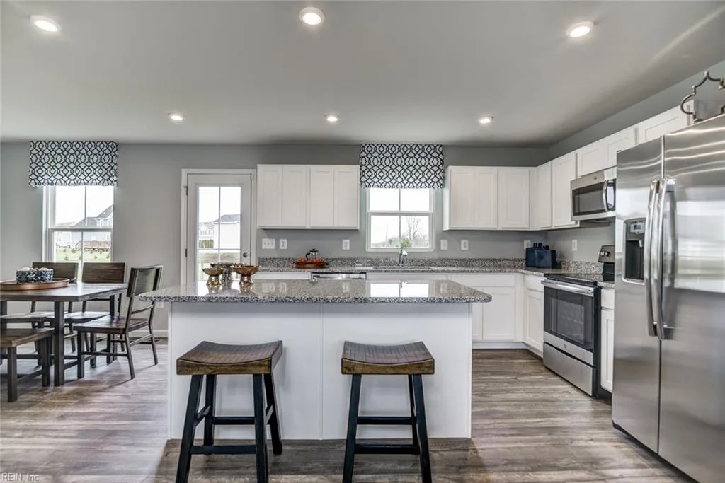 7074 CUNNINGHAM DR, TOANO VA 23168 - Photo 5