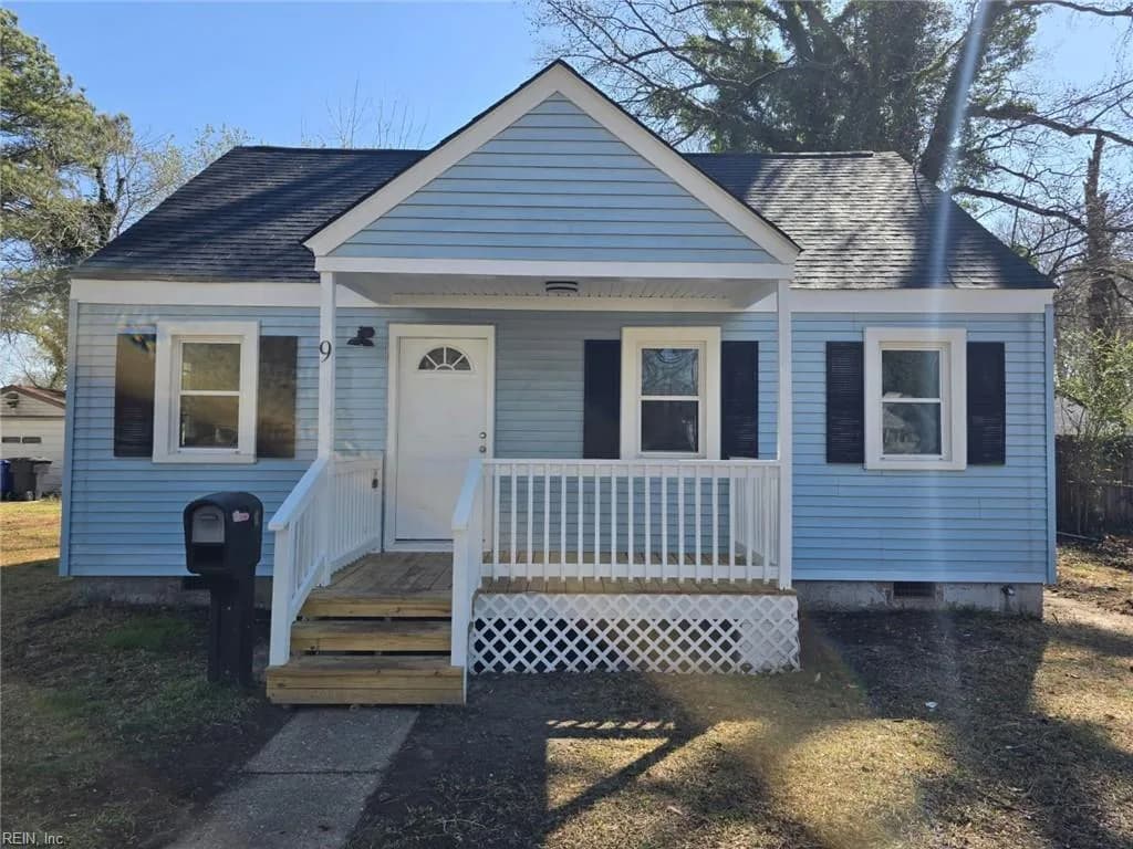 9 Croatan TRL, PORTSMOUTH VA 23701 - Main photo