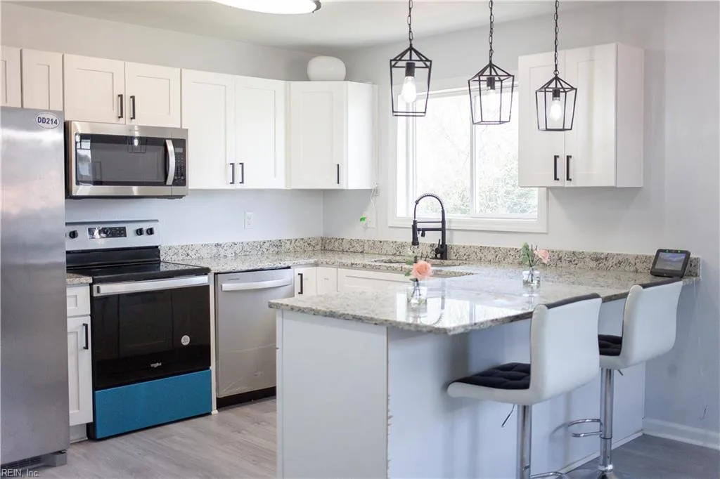 622 Pennsylvania AVE, HAMPTON VA 23661 - Photo 2