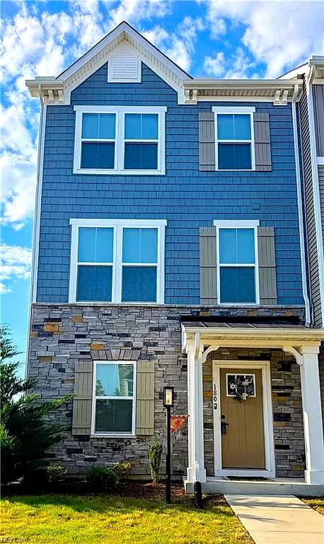 180 Spring Grove WAY, SMITHFIELD VA 23430 - Main photo