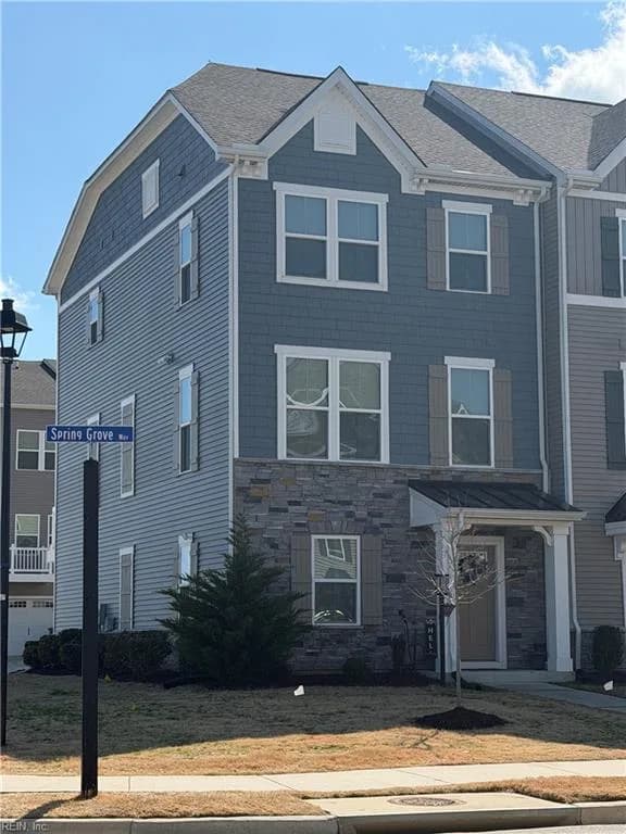 180 Spring Grove WAY, SMITHFIELD VA 23430 - Photo 3
