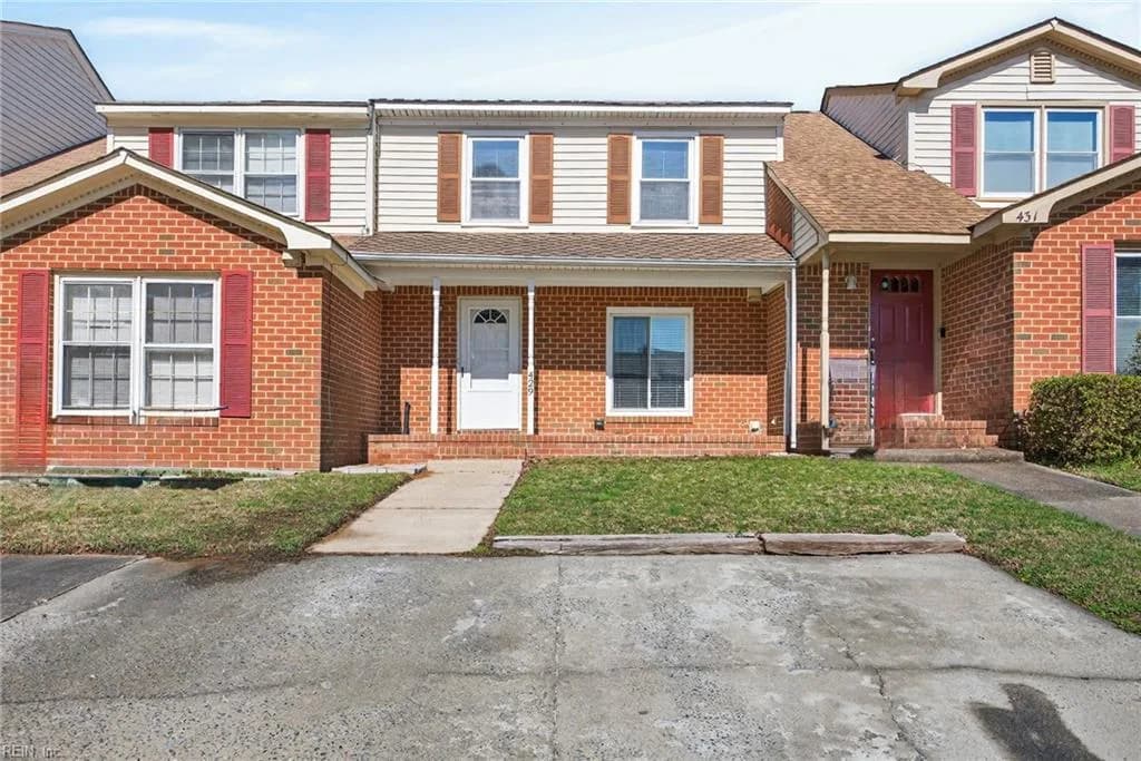 429 Wayman LN, VIRGINIA BEACH VA 23454 - Main photo
