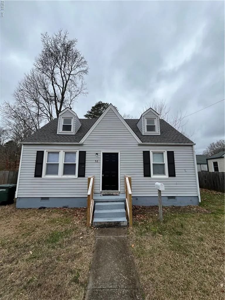32 Cornwall TER, HAMPTON VA 23666 - Main photo