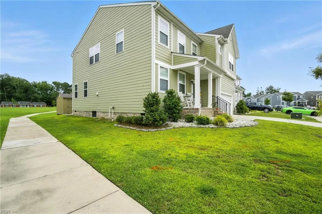 121 Meadows Landing LN, SUFFOLK VA 23434 - Photo 3