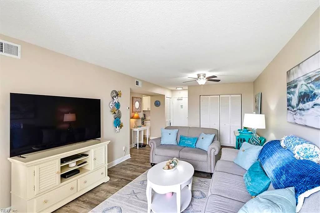 3288 Page AVE #313, VIRGINIABEACH VA 23451 - Photo 5