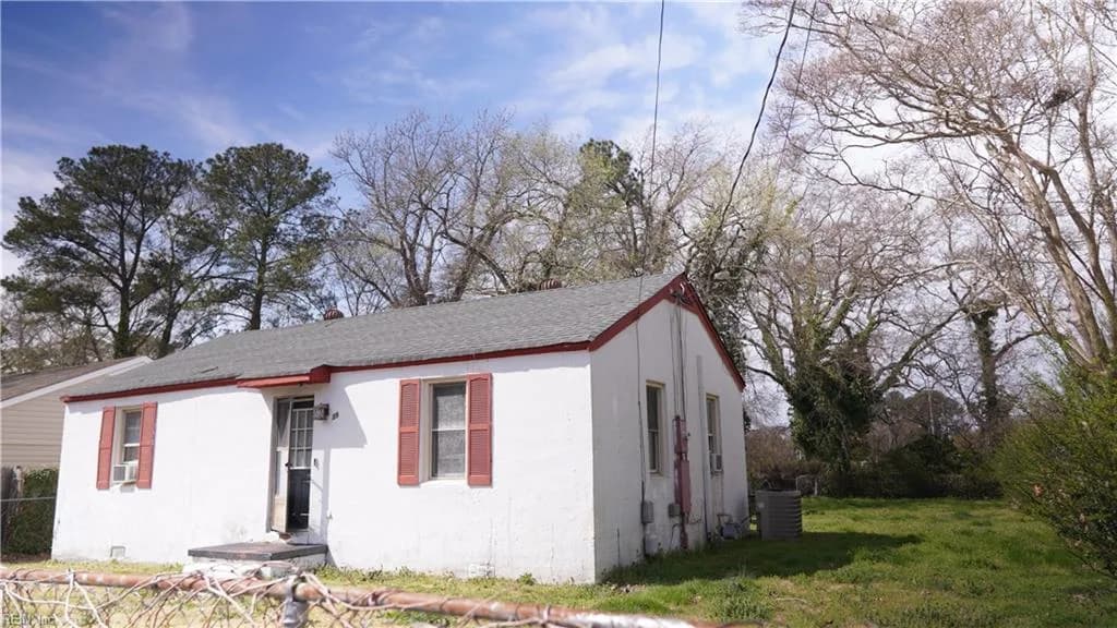 39 Pollux CIR W, PORTSMOUTH VA 23701 - Photo 3