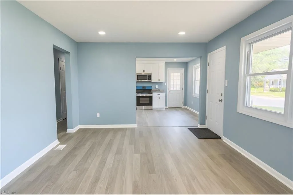 749 Holladay LN, VIRGINIABEACH VA 23455 - Photo 5