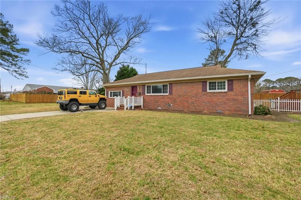1037 Sanford AVE, Virginia Beach — 2 bed Residential, 1,325 sqft