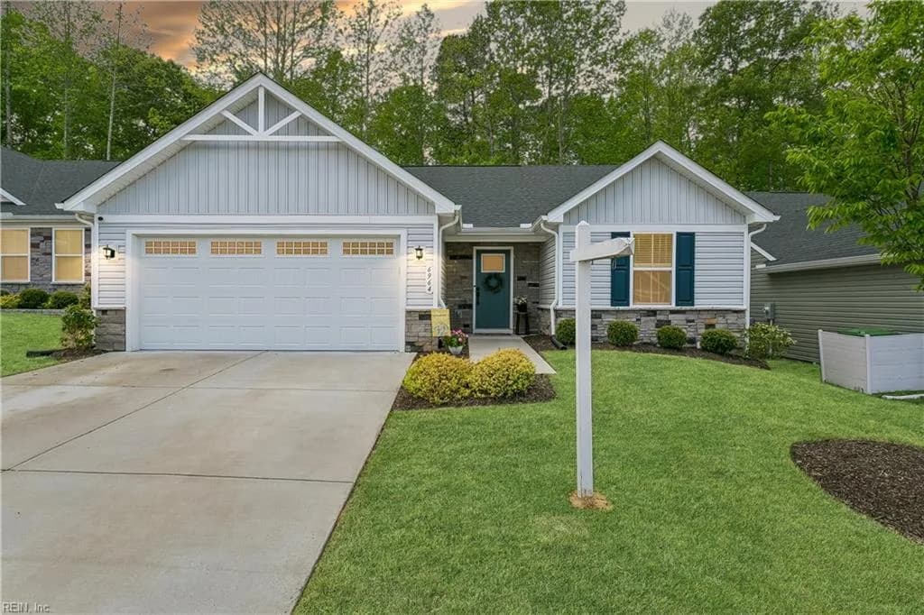 6964 Motley Landing DR, GLOUCESTER VA 23061 - Main photo