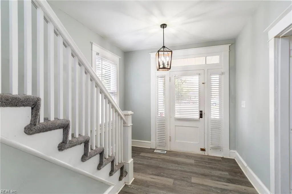 1777 Old Buckroe RD, HAMPTON VA 23664 - Photo 5