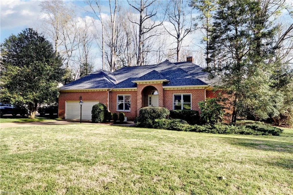 612 Beechwood DR, Williamsburg — 4 bed Residential, 2,819 sqft