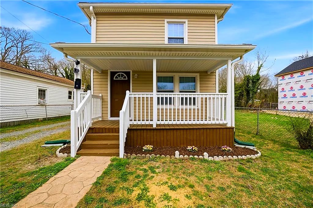 341 N 5th ST, Suffolk — 3 bed Residential, 1,100 sqft