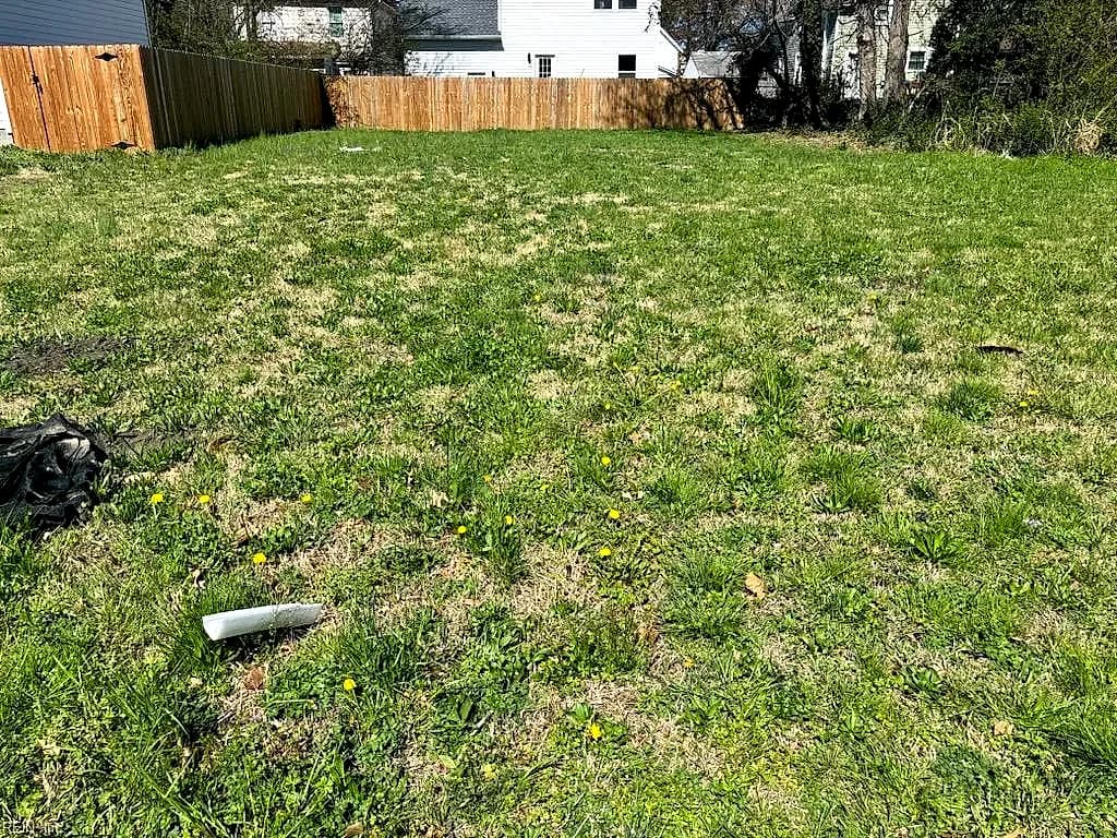 733 30th ST, NEWPORT NEWS VA 23607 - Photo 3