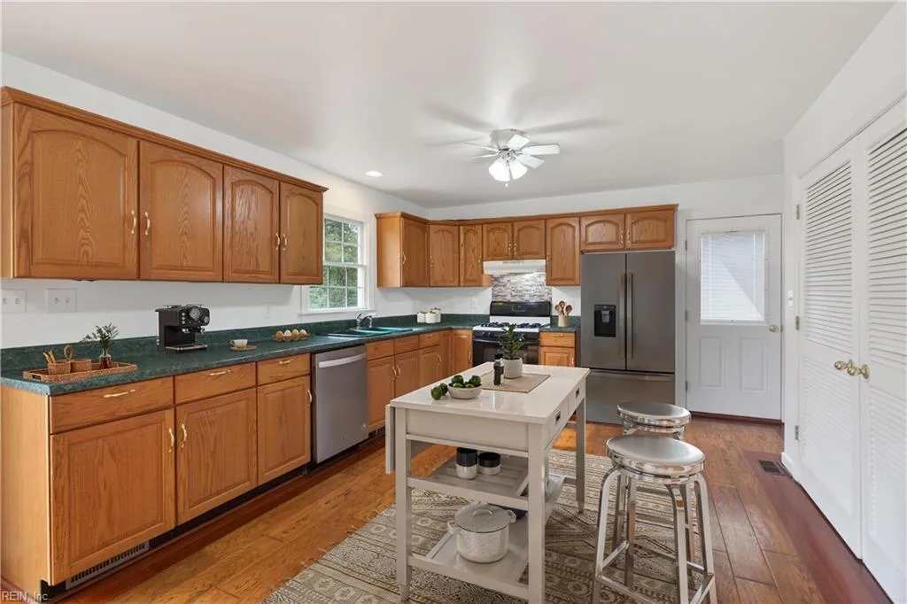 7641 Beechwood DR, LANEXA VA 23089 - Photo 4