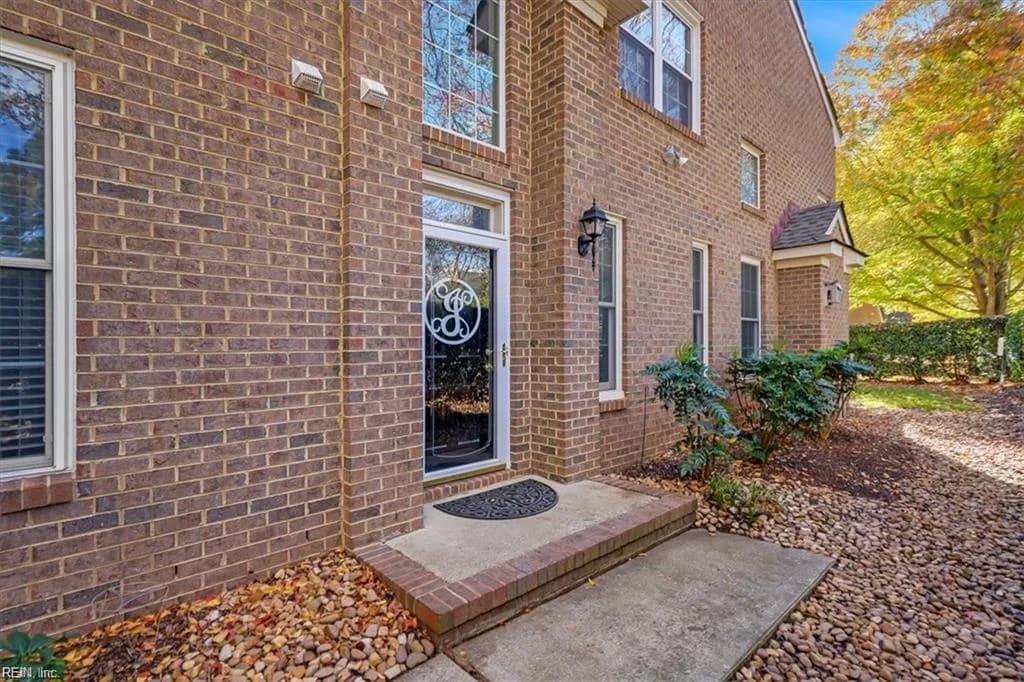 100 Bluff Terrace, Newport News, VA 23602, USA - Photo 5