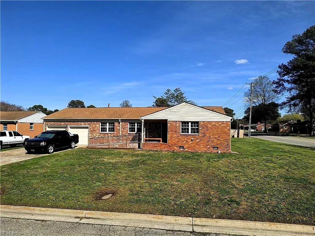 5816 Hedgerow LN, PORTSMOUTH VA 23703