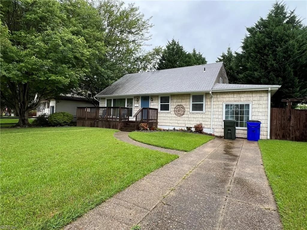 1320 Gabriel DR, NORFOLK VA 23502 - Photo 5