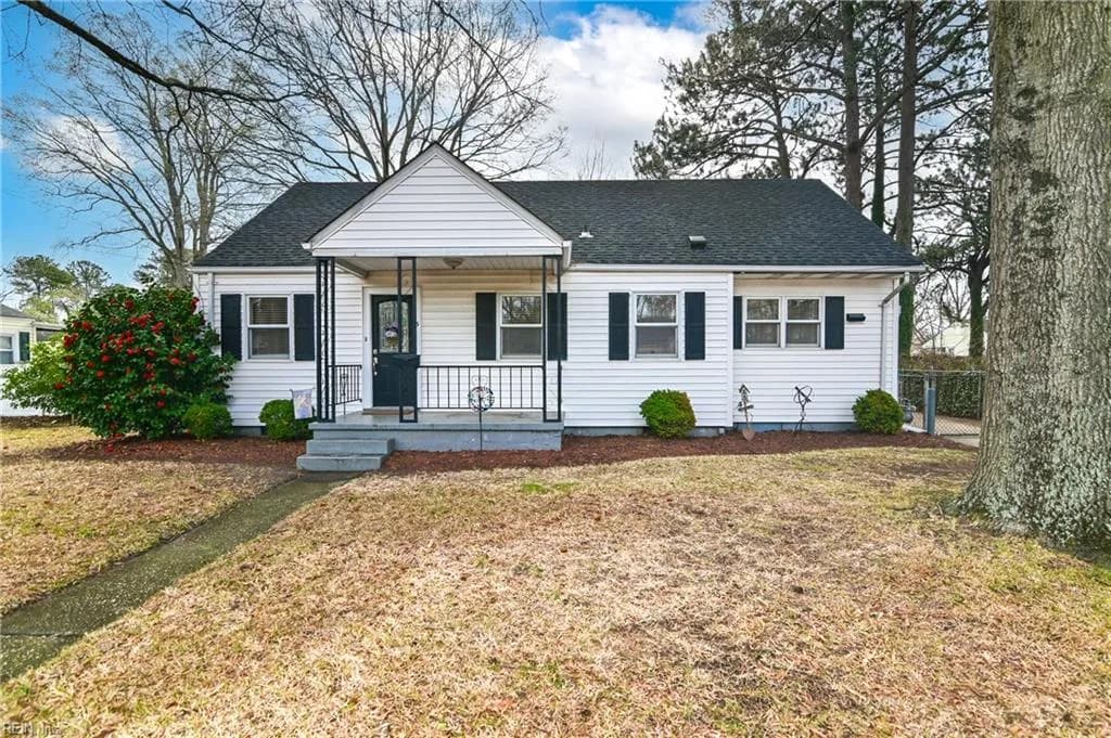 15 Chowan DR, PORTSMOUTH VA 23701 - Photo 4