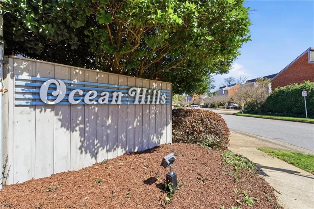 3961 Ocean Hills CT, VIRGINIABEACH VA 23451 - Photo 2