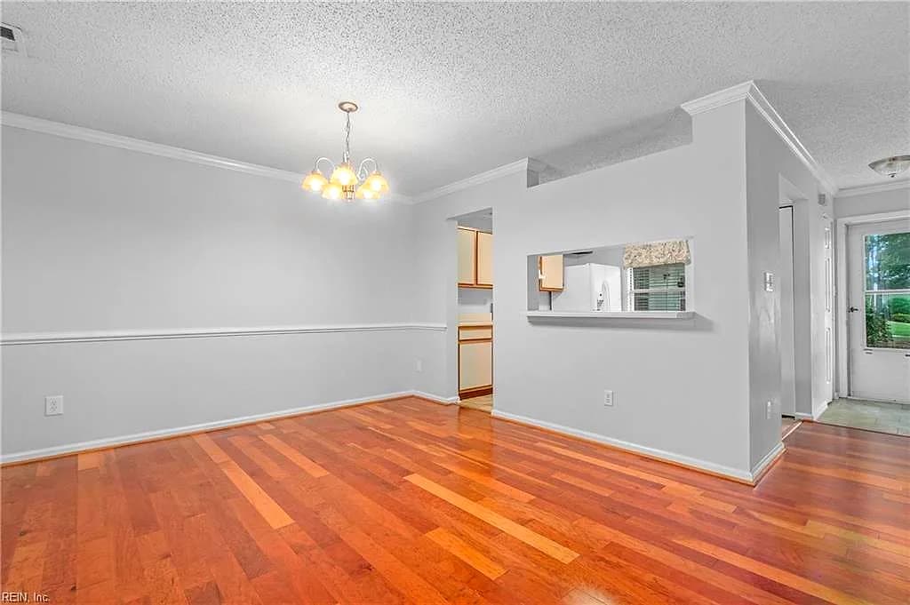 2121 Refuge CT, VIRGINIA BEACH VA 23454 - Photo 4