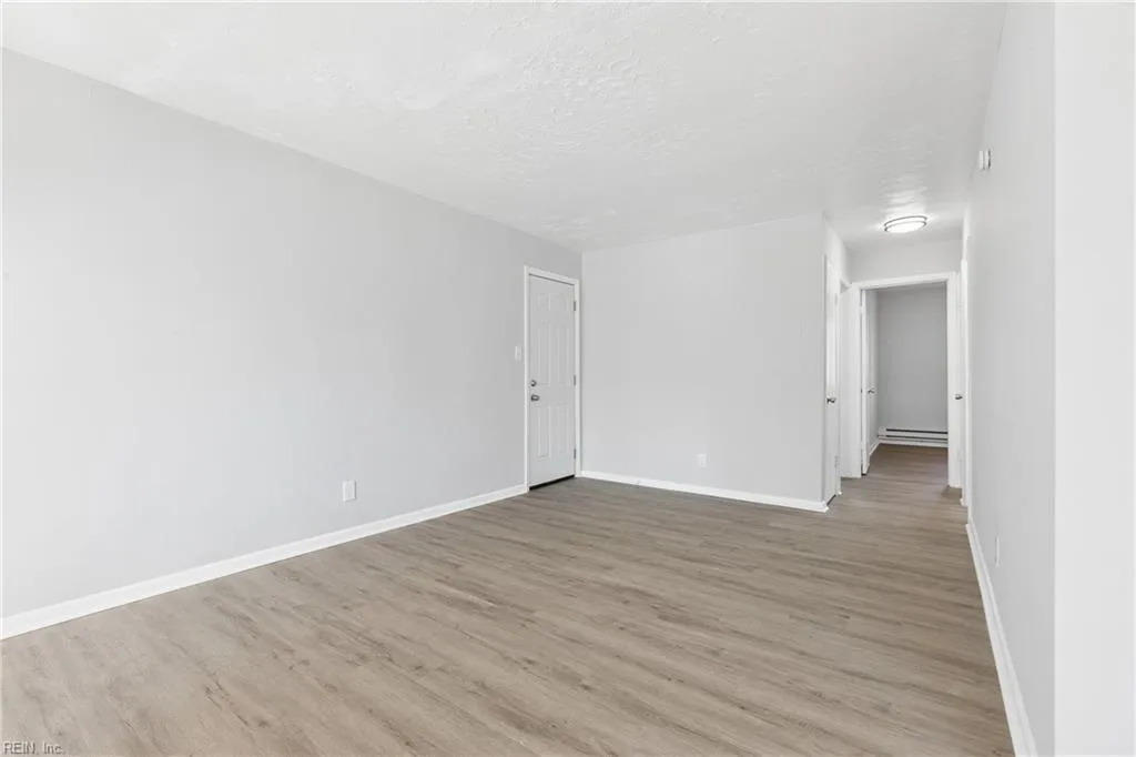 850 W 34th ST, NORFOLK VA 23508 - Photo 3