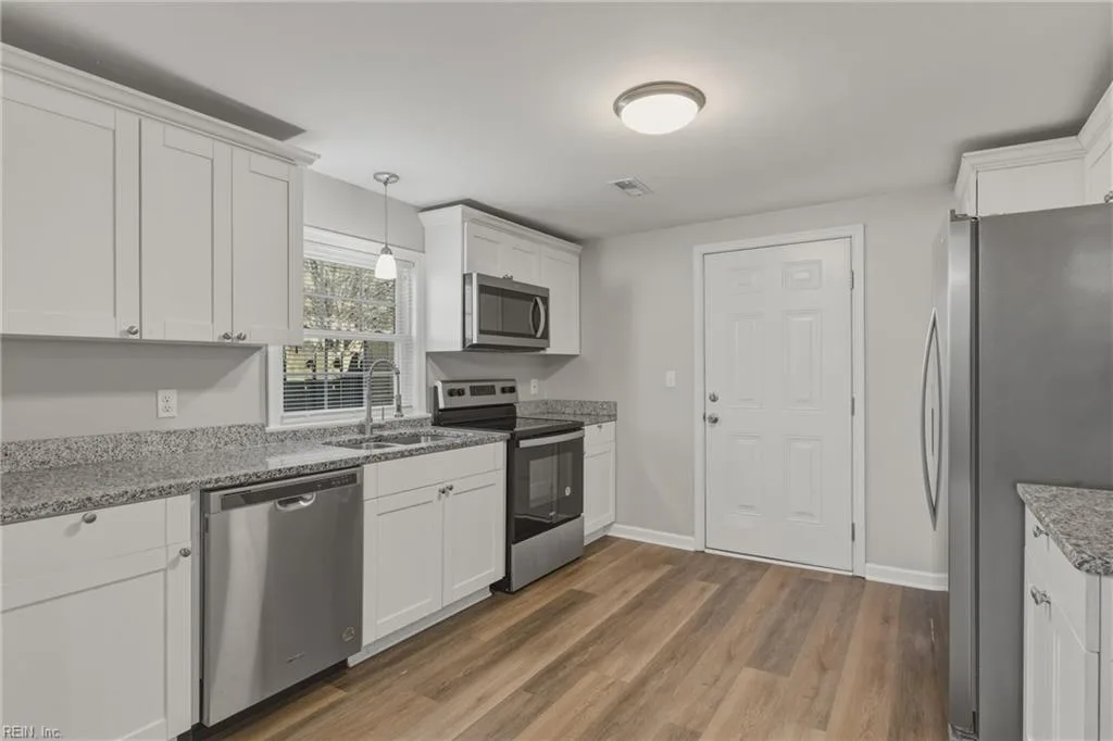 720 Forbes ST, NORFOLK VA 23504 - Photo 4