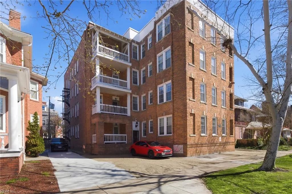 610 W Princess Anne RD #B4, NORFOLK VA 23517 - Photo 2