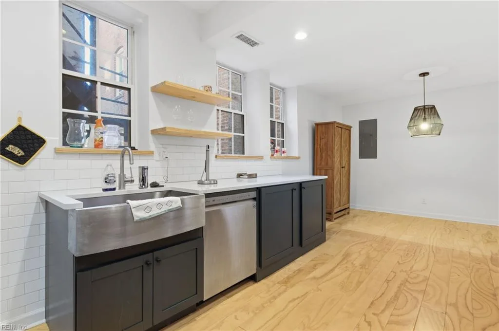 610 W Princess Anne RD #B4, NORFOLK VA 23517 - Photo 5