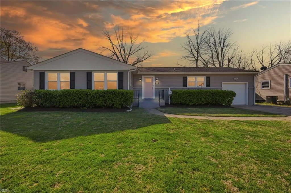 3841 Colonial PW, Virginia Beach — 4 bed Residential, 1,392 sqft