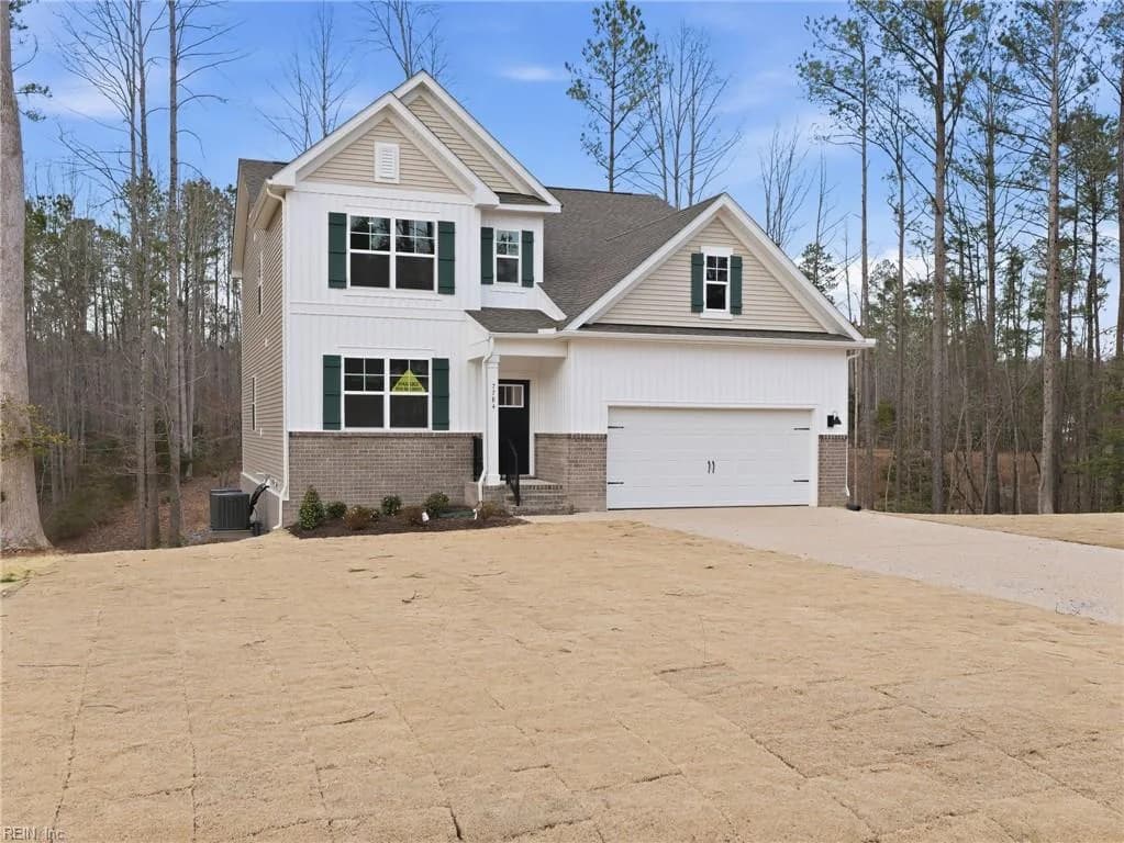 7784 Patriots WAY E, GLOUCESTER VA 23061 - Main photo
