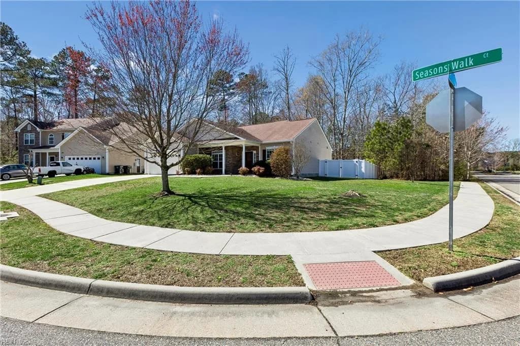 100 Seasons Walk CT, YORKTOWN VA 23690 - Photo 5
