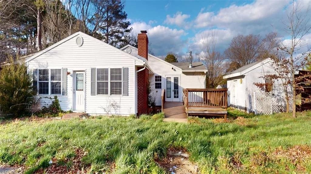 1678 Fitchetts Warf RD, MOON VA 23119 - Main photo