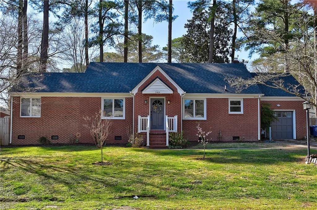 2404 Bidgood DR, PORTSMOUTH VA 23703 - Main photo