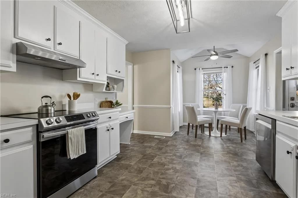 116 Grand View DR, HAMPTON VA 23664 - Photo 5