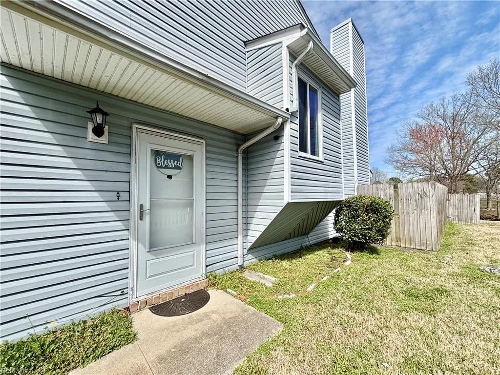 1430 Sierra DR, VIRGINIABEACH VA 23453 - Main photo