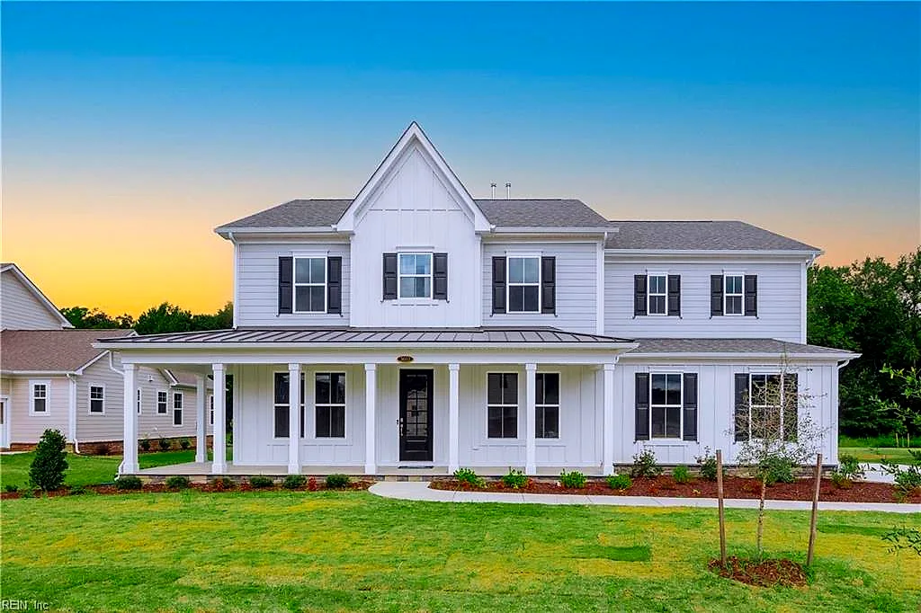 158 Long Cove DR, Suffolk — 5 bed Residential, 3,333 sqft