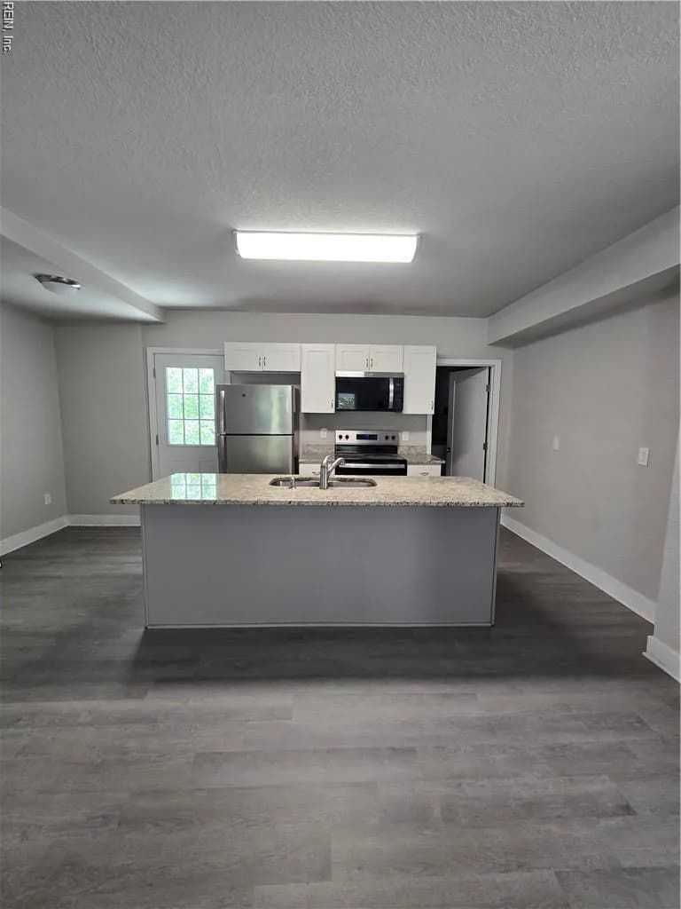 835 W 38th ST, NORFOLK VA 23508 - Photo 4