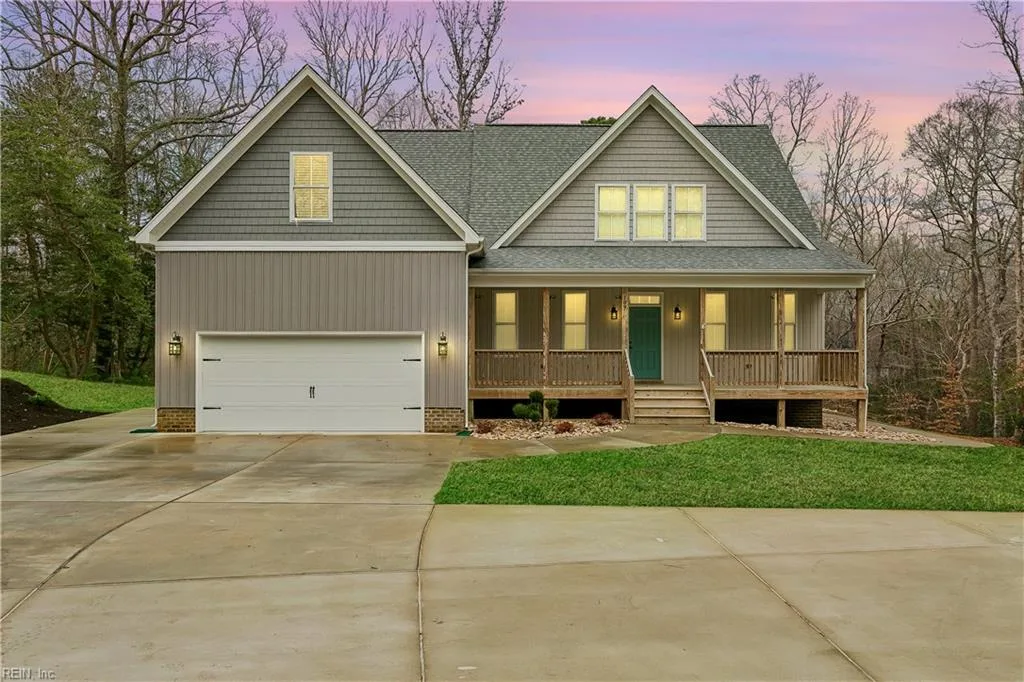 109 N Cove RD, Williamsburg — 4 bed Residential, 2,949 sqft