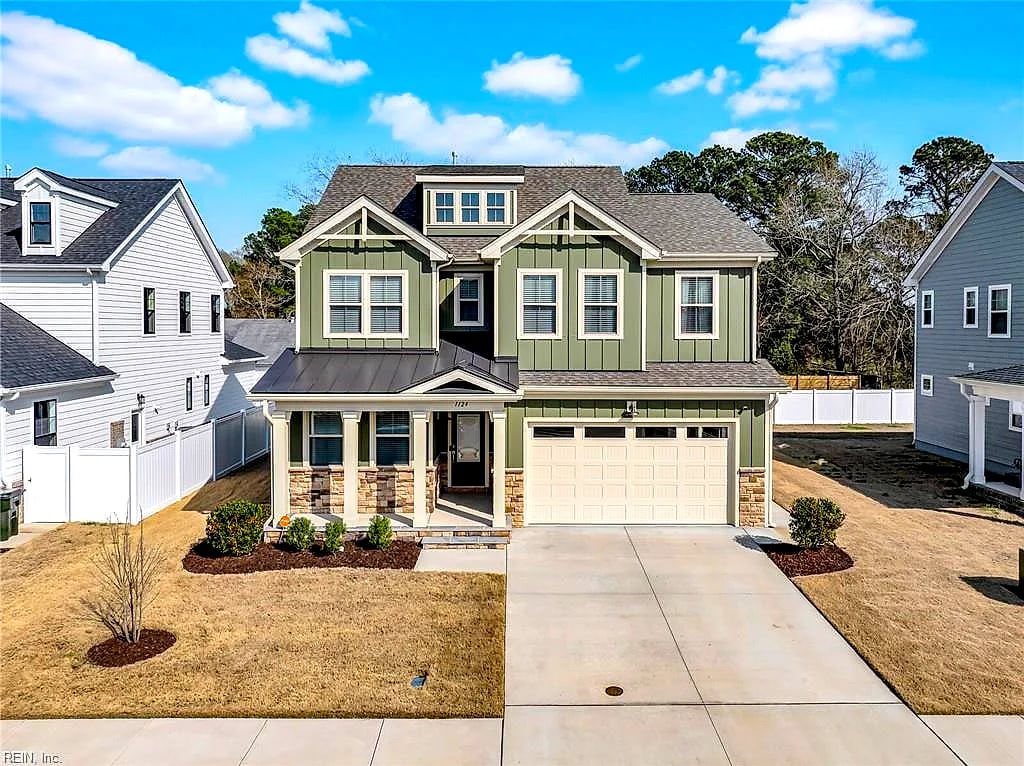 1124 Erin DR, Suffolk — 5 bed Residential, 2,560 sqft