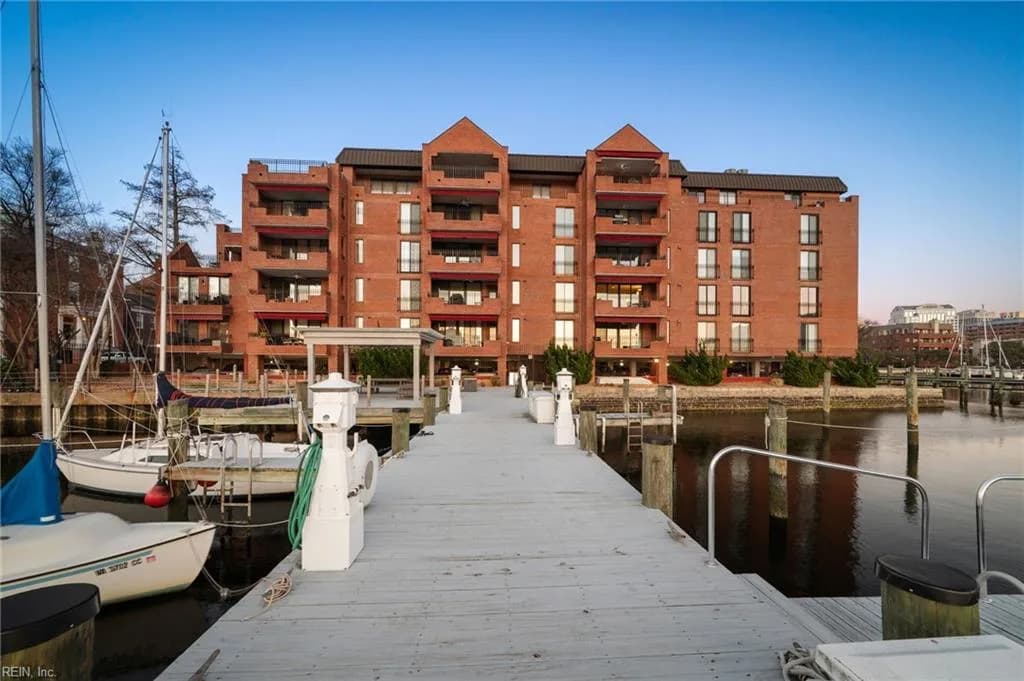 421 W Bute ST #305, NORFOLK VA 23510 - Main photo