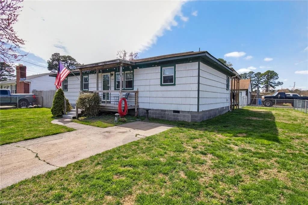 820 Henry AVE, CHESAPEAKE VA 23323 - Photo 4
