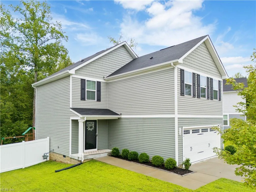 110 Normandy CRES, Williamsburg — 4 bed Residential, 1,660 sqft