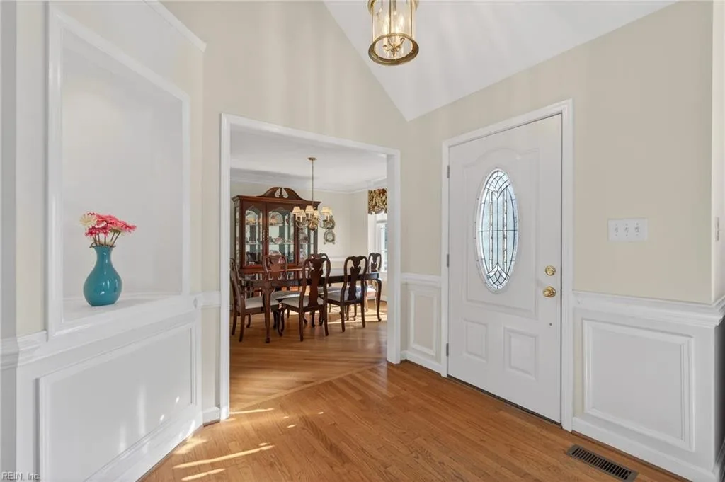 203 Winterberry LN, SMITHFIELD VA 23430 - Photo 5