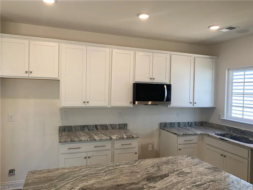 2009 Carroll Brinkley WAY, SUFFOLK VA 23434 - Photo 5