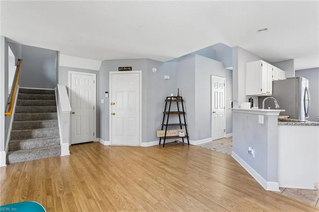 106 Pelican CV, NEWPORTNEWS VA 23608 - Photo 3