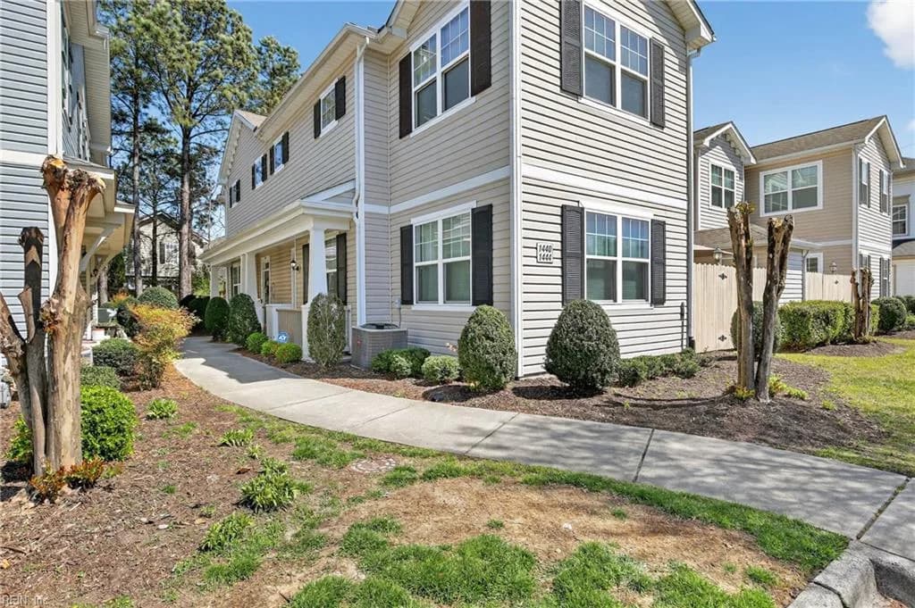 1440 Rollesby WAY, CHESAPEAKE VA 23320 - Photo 2