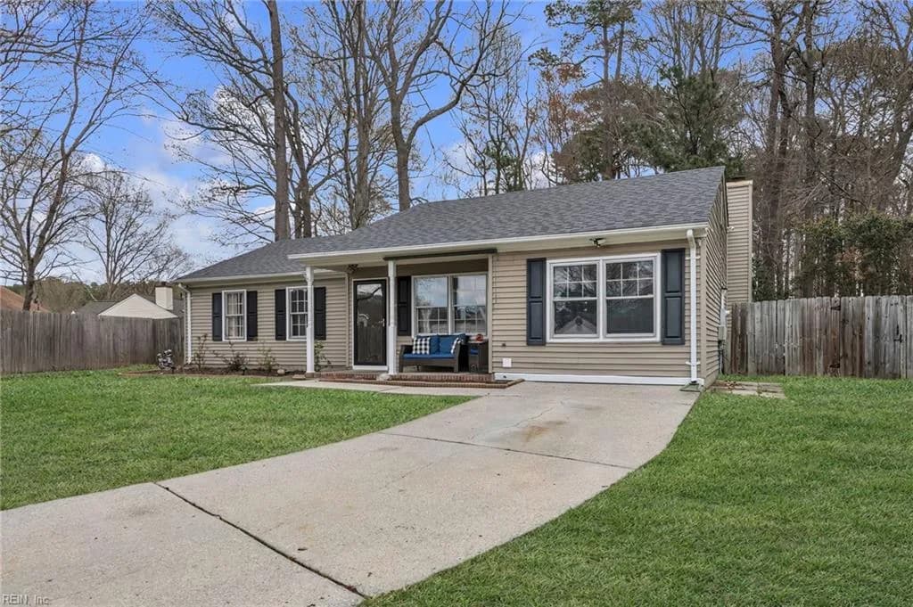 5 Jimmy CIR, HAMPTON VA 23666 - Photo 3